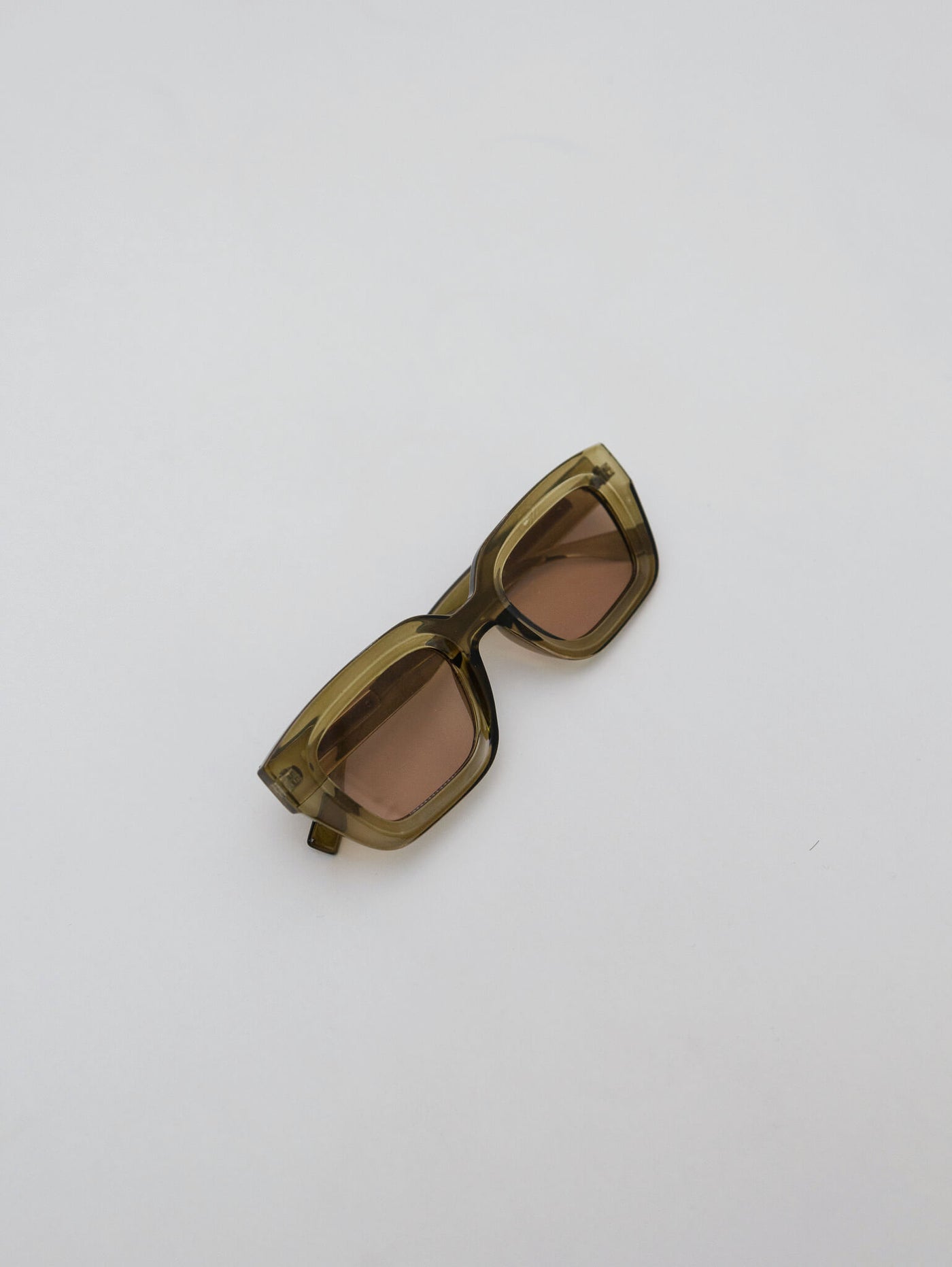 Shop Grey Tones - Wrenley Sunnies - Olive